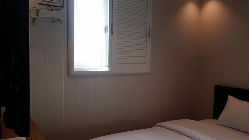 New Suwon Hotel Phòng bức ảnh
