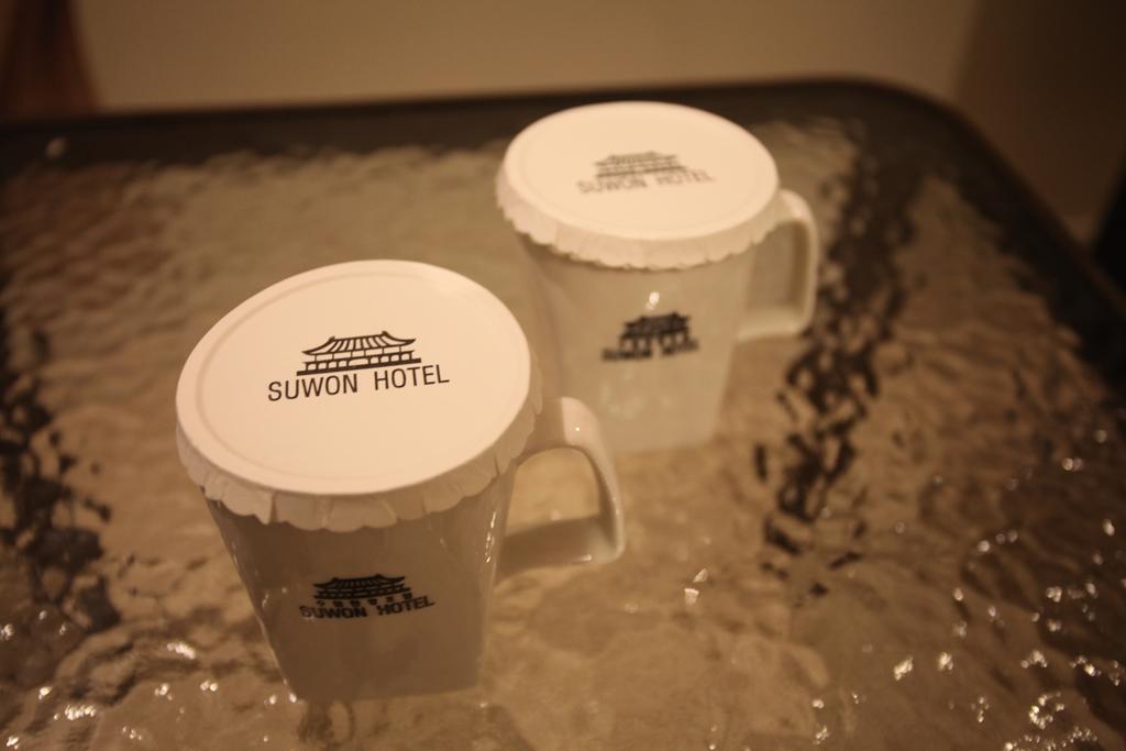 New Suwon Hotel Phòng bức ảnh